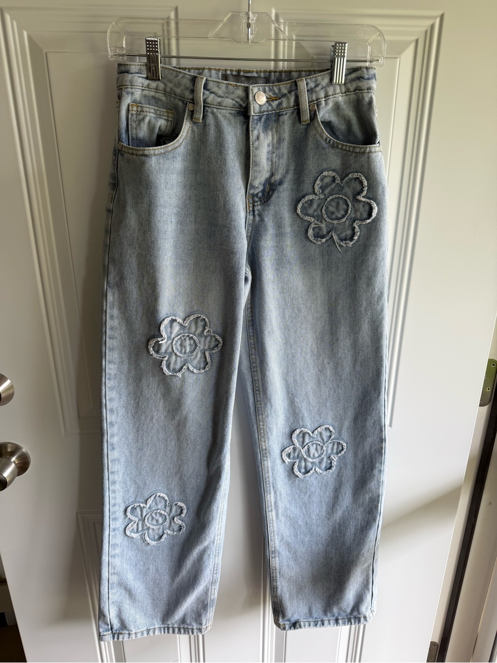 Cali 1850 Floral Appliqué Straight Leg Jeans size 5